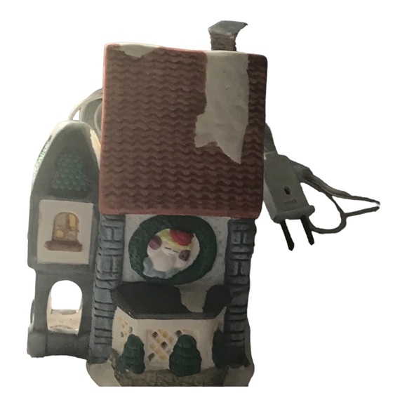 Enchanted Lighted Christmas Porcelain Village Piece - Picture 3 of 6